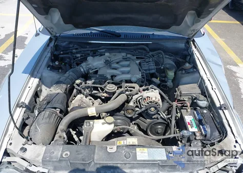 2001 Ford Mustang из США, поврежденный, VIN 1FAFP44451F208230